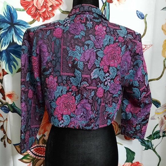 ~{BP Nordstrom}~ Vintage 80's floral print cropped blazer. - Picture 4 of 8